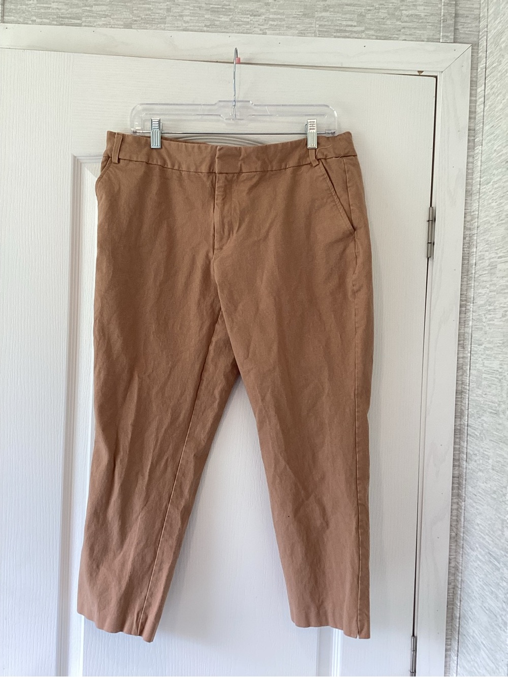 Time and Tru Cropped Straight-Leg Pants in Tan 16 EUC